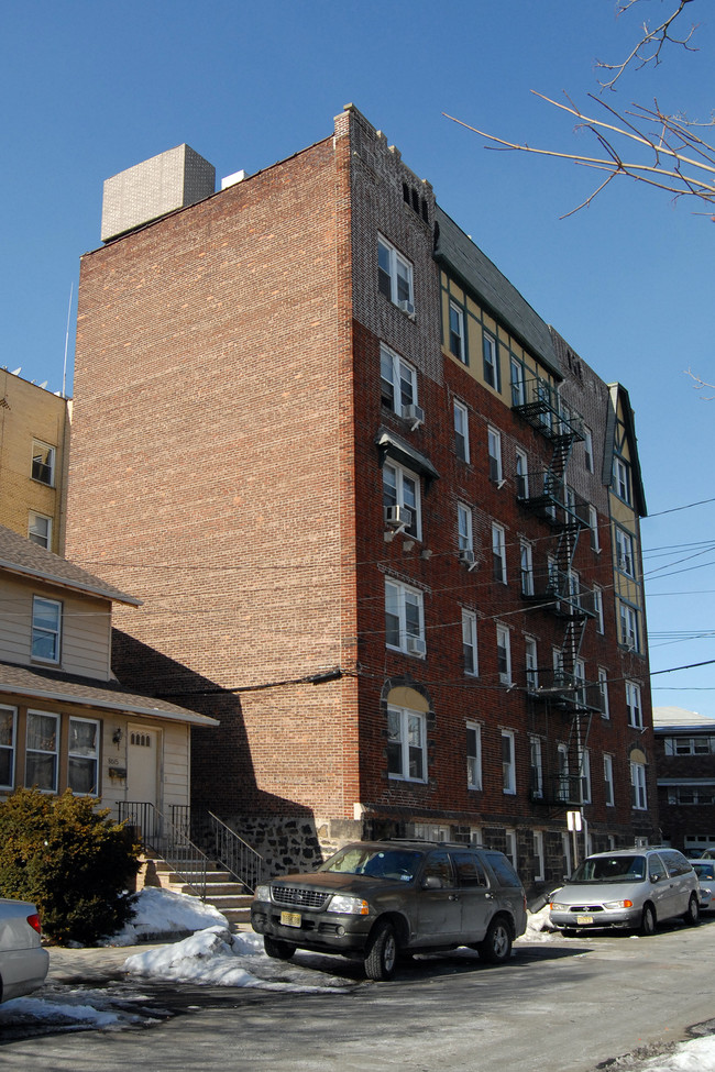 1009 87th Street in North Bergen, NJ - Building Photo - Building Photo