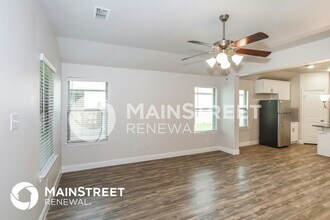 2901 Megan St in Denton, TX - Foto de edificio - Building Photo