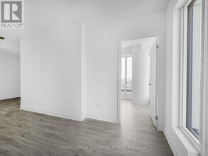 252-5252 Church St in Toronto, ON - Building Photo - Building Photo