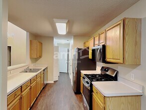 4604 Young Deer Dr in Cumming, GA - Foto de edificio - Building Photo