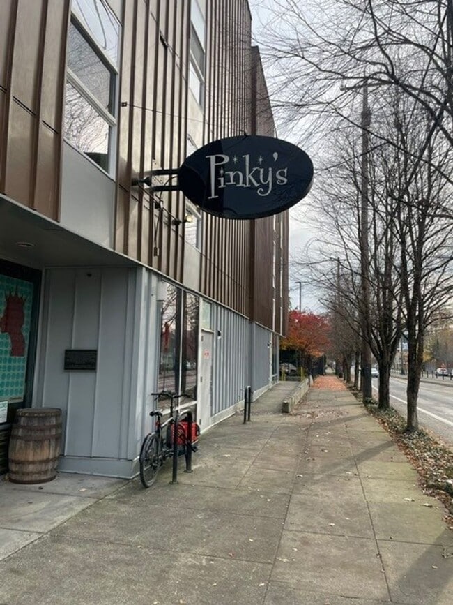 3970 Lambert Ave in Portland, OR - Building Photo - Building Photo