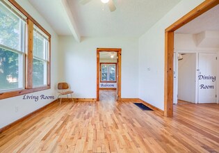 912 Pennsylvania St in Lawrence, KS - Building Photo - Building Photo