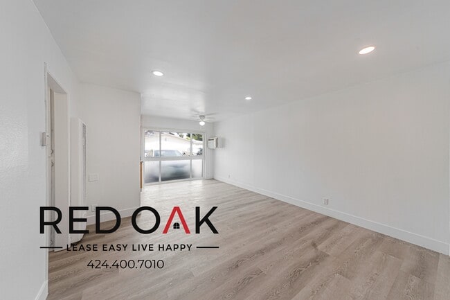 property at 7350 Hazeltine Ave