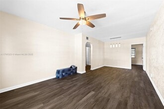 1315 N 19th Ave in Hollywood, FL - Building Photo - Building Photo