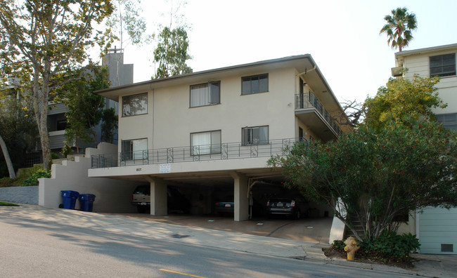 1607 Manning Ave in Los Angeles, CA - Building Photo - Building Photo