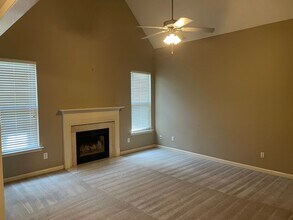 809 Barkley Dr in Alabaster, AL - Building Photo - Building Photo