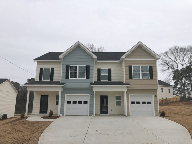32 Bill Rutledge Rd