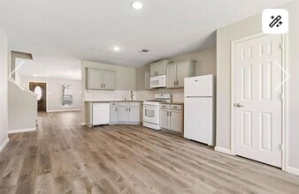 6427 Bella Noche Dr in Spring, TX - Building Photo - Building Photo