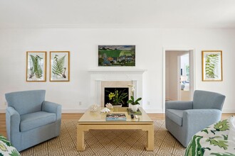 202 Sanford Ave in Palm Beach, FL - Building Photo - Building Photo