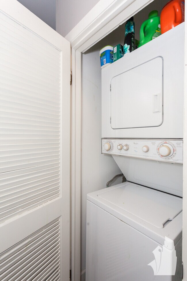 3569 W Cortland St in Chicago, IL - Building Photo - Building Photo