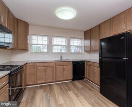 4145 Apple Orchard Ct in Hillcrest Heights, MD - Building Photo - Building Photo