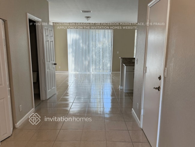 2817 S Evergreen Cir in Boynton Beach, FL - Building Photo - Building Photo