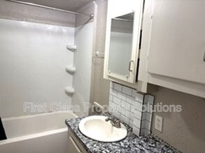 404 S Burdick St in Stillwater, OK - Building Photo - Building Photo