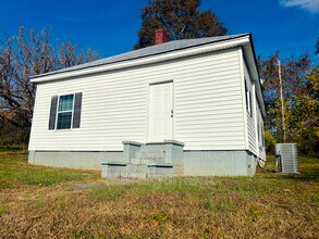 110 Martin St in Lawndale, NC - Building Photo - Building Photo