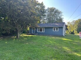 518 South St in Highland, NY - Building Photo