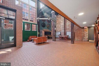 130-36 N Bread St in Philadelphia, PA - Building Photo - Building Photo
