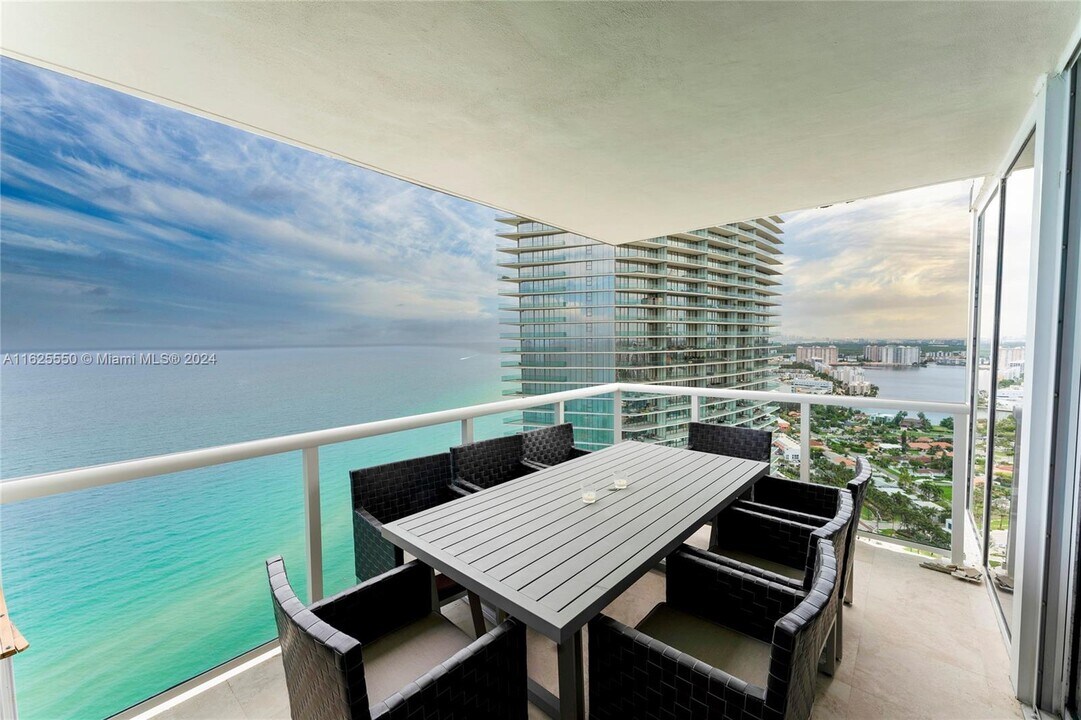 19111 Collins Ave in Sunny Isles Beach, FL - Building Photo