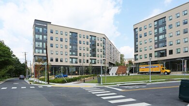 Terrapin Row in College Park, MD - Foto de edificio - Building Photo