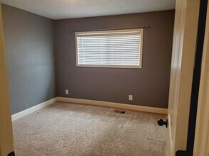 502 Tomahawk Trail in Woodstock, GA - Building Photo - Building Photo