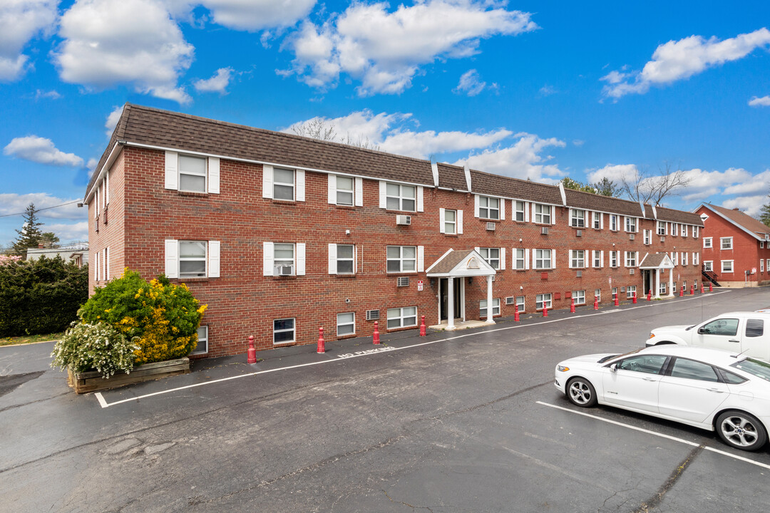 Ashland Terrace in Secane, PA - Building Photo