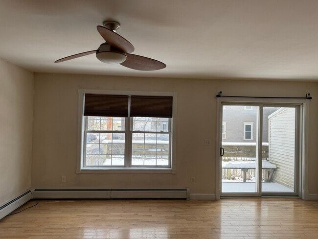 11 Leclair St, Unit B in Winooski, VT - Building Photo - Building Photo