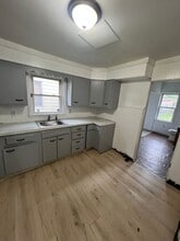 8602 Jeffries Ave in Cleveland, OH - Building Photo - Building Photo