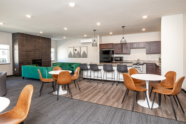 The River Apartments & Townhomes