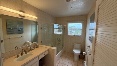 2693 E Cliff Dr in Santa Cruz, CA - Building Photo - Building Photo