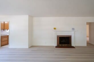 1137 S El Molino St in Alhambra, CA - Building Photo - Building Photo