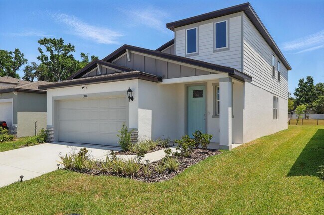 3806 Radiant Mountain Dr in Plant City, FL - Building Photo - Building Photo