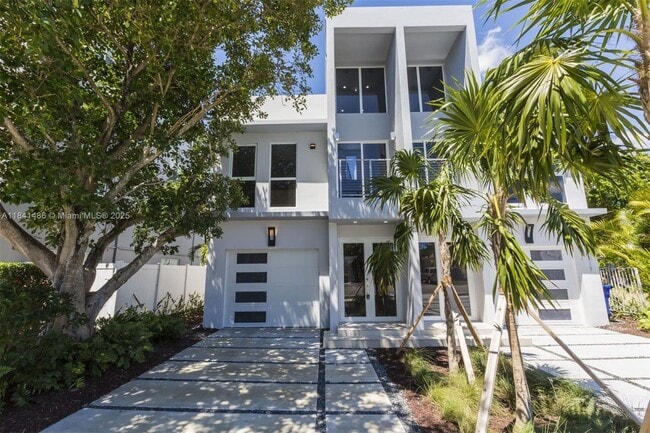 property at 619 NE 14th Ave