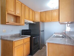 1586 Parkview Ave-Unit -1 in San Jose, CA - Building Photo - Building Photo