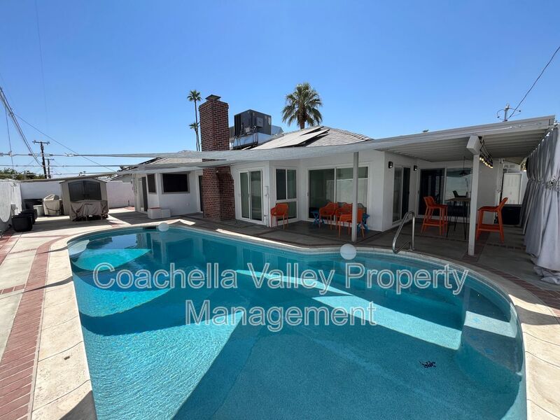 4080 Cll San Antonio in Palm Springs, CA - Building Photo