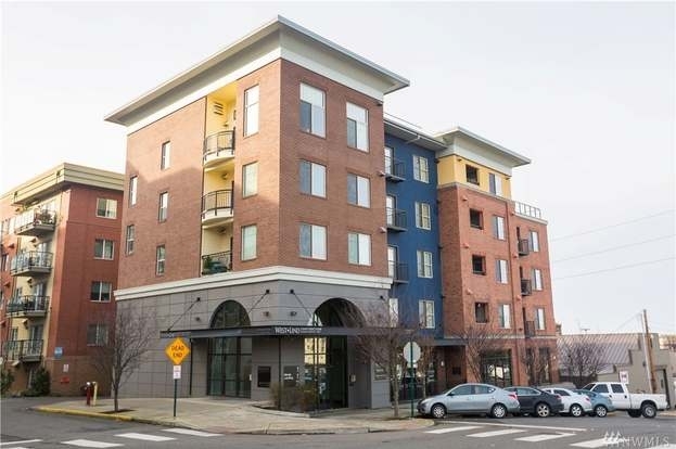 Morse Landing in Bellingham, WA - Building Photo