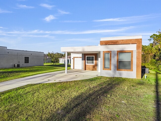 property at 622 Windermere Dr