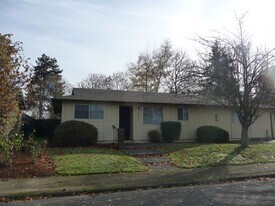 6053 Bingtree Ct NE in Keizer, OR - Building Photo