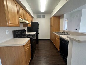 12955 Woodforest Blvd-Unit -74 in Houston, TX - Building Photo - Building Photo