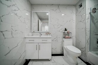 4900 Spruce St in Philadelphia, PA - Building Photo - Building Photo