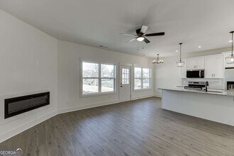 569 Clayton St in Commerce, GA - Building Photo - Building Photo