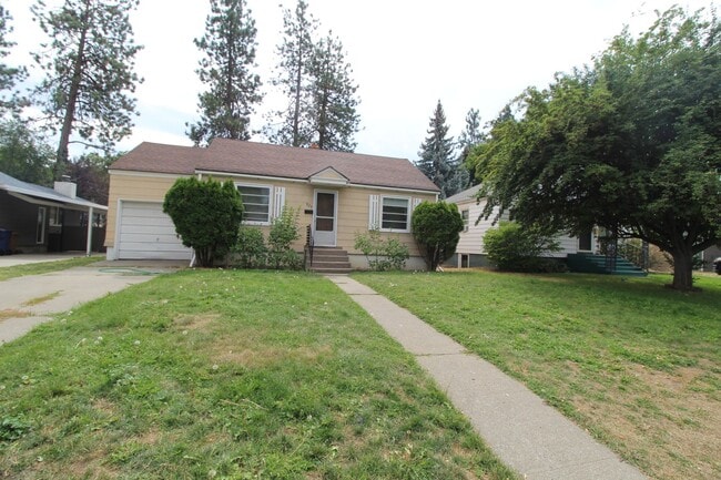 924 E 39th Ave in Spokane, WA - Building Photo - Building Photo