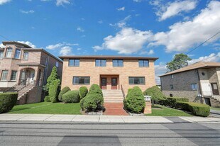 2413 Hammett Ave in Fort Lee, NJ - Building Photo