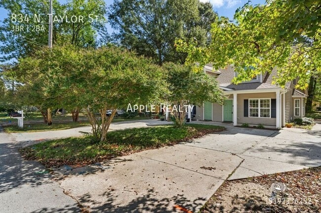 834 N Taylor St