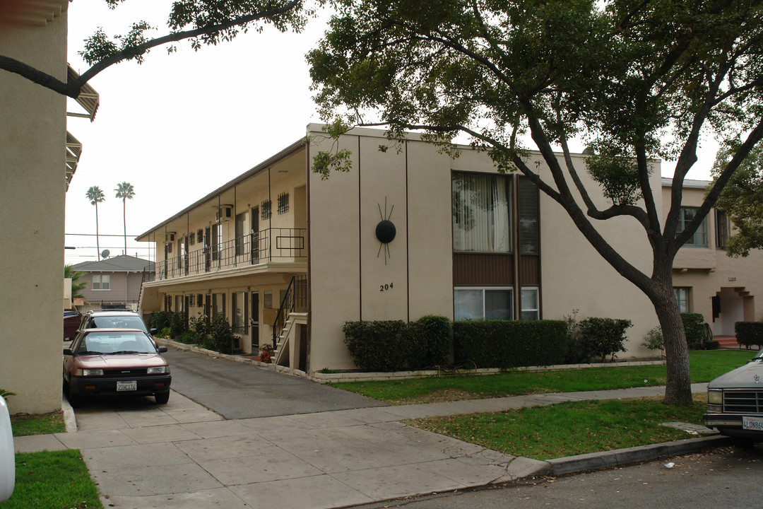 204 E Lomita Ave in Glendale, CA - Building Photo