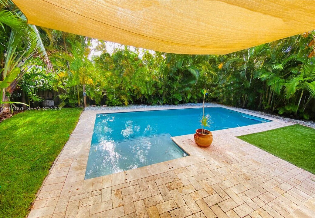 8959 Dickens Ave in Surfside, FL - Building Photo