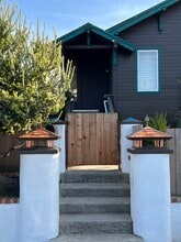 1104 Fourth St in Monterey, CA - Building Photo - Building Photo
