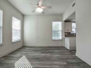 2410 Amherst Ave in Orlando, FL - Building Photo - Building Photo