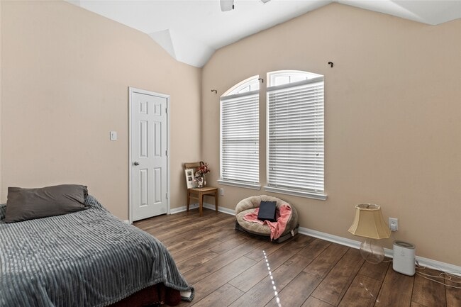 property at 26326 Creston Cliff Ct