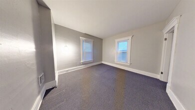 2166 Indianola Ave in Columbus, OH - Building Photo - Building Photo