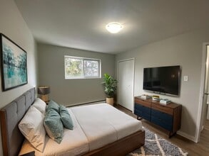 Huron Terrace Apartments in London, ON - Building Photo - Building Photo