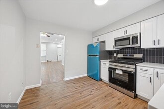 4020 Green St in Philadelphia, PA - Building Photo - Building Photo